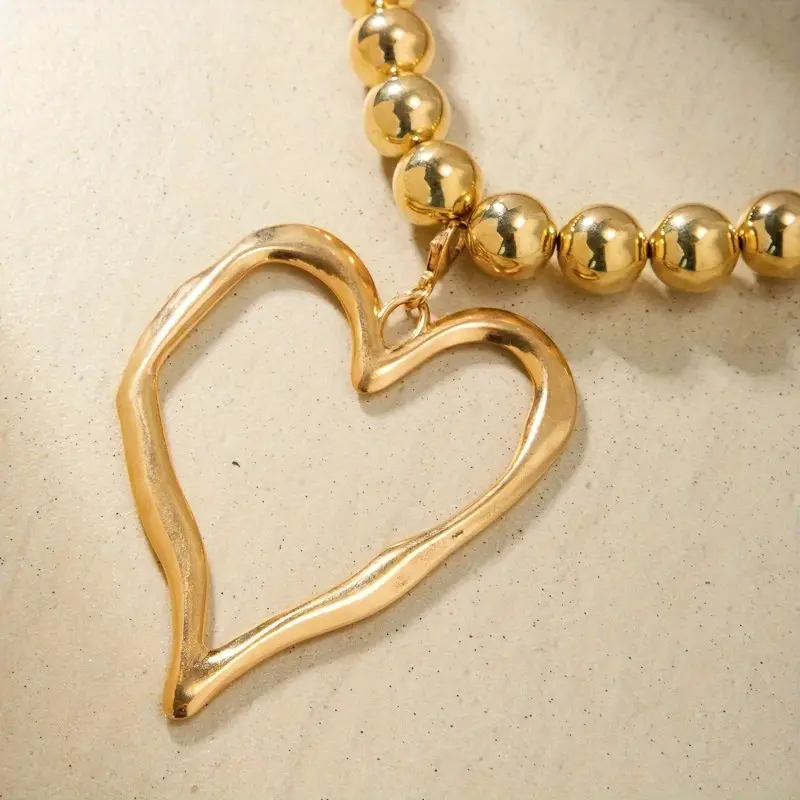 Bold Heart Pearl Necklace - Image 3